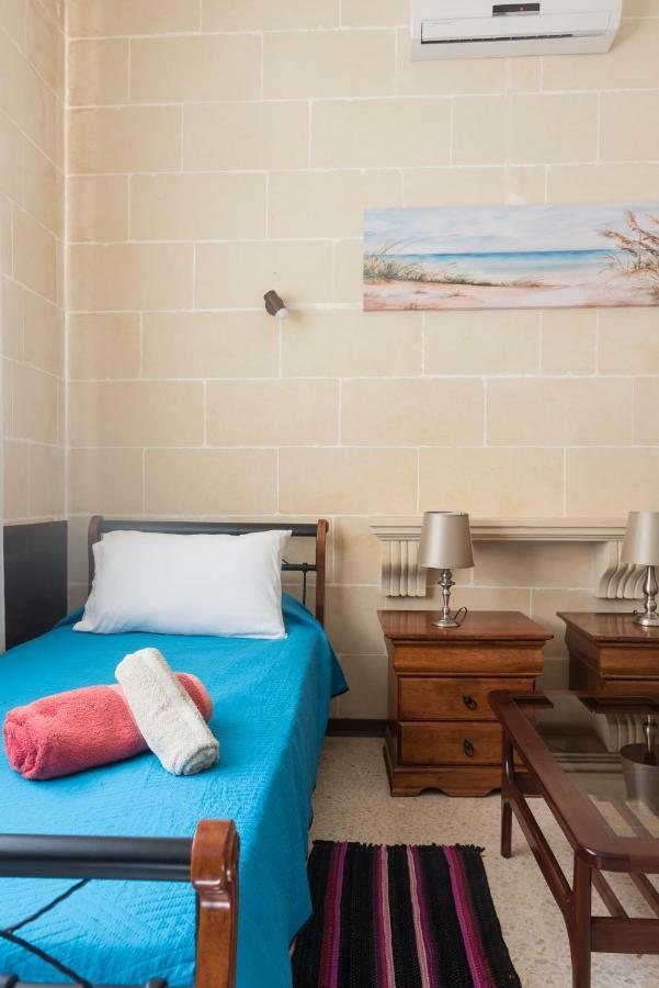 Acomodation House Kavarna Xagħra Екстериор снимка